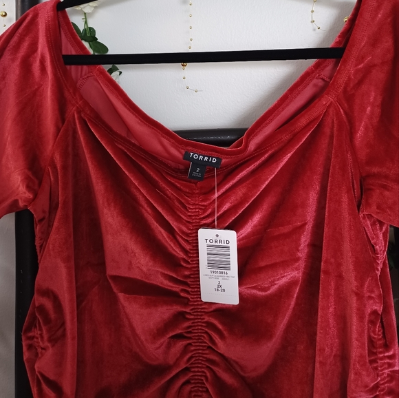 NWT Torrid Velvet top sz 2x - Picture 5 of 11